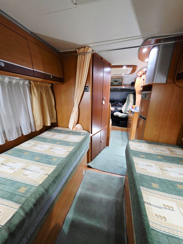 RENAULT - DETHLEFFS GLOBETROTTER - Aire/Toldo/Pla