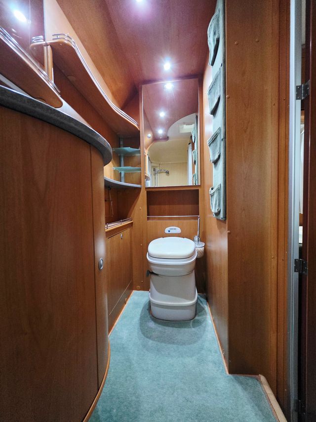 RENAULT - DETHLEFFS GLOBETROTTER - Aire/Toldo/Pla