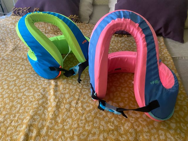 Chalecos natación Decathlon piscina