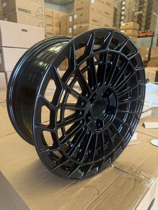 JUEGO LLANTAS 18 PULGADAS 5X112 MERCEDES