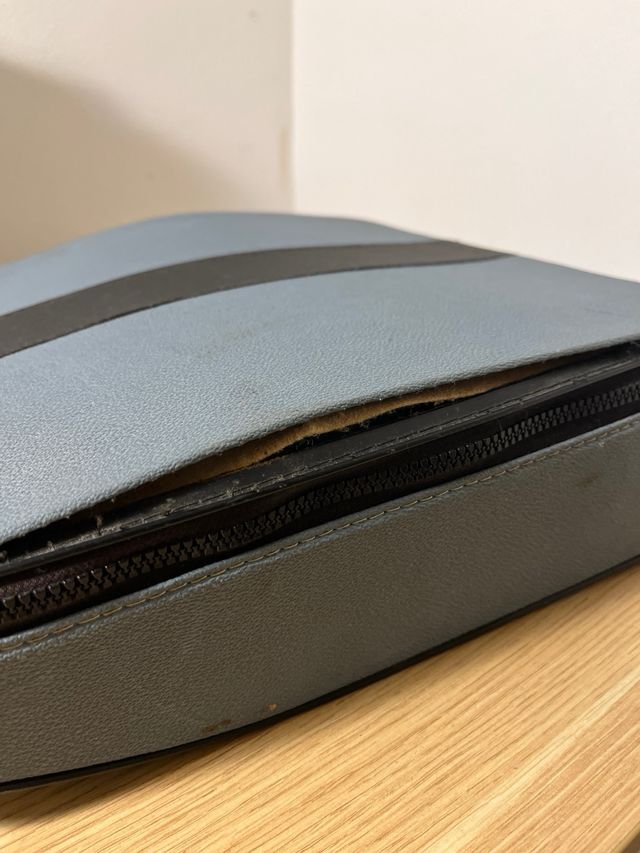 Máquina de escribir Olivetti Lettera 32