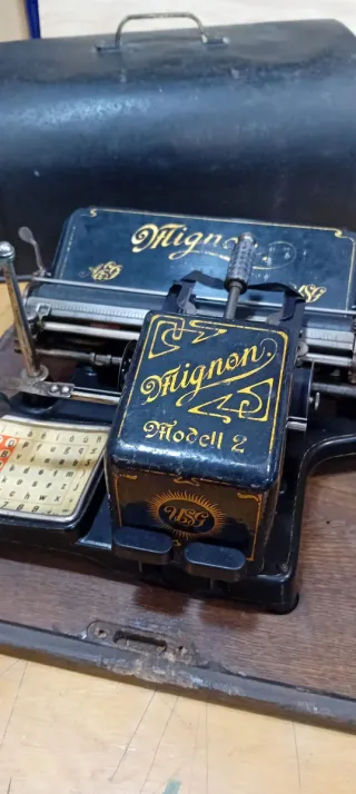 Máquina de escribir Mignon Modelo 2