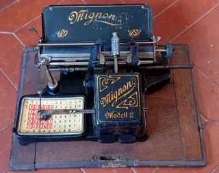 Máquina de escribir Mignon Modelo 2