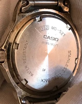 Reloj Casio Vintage MD-527 + Regalo