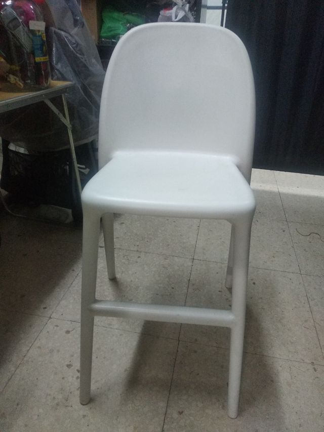 Silla infantil blanca