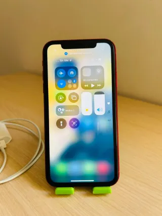 iPhone XR 64GB Rosso 87% Batteria