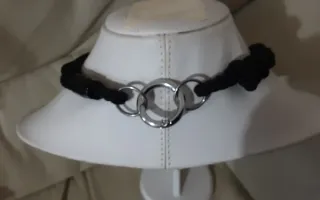 Collana cordoncino nero con cubi metallo