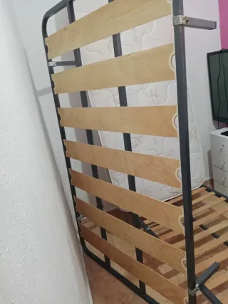 Base de cama somier láminas madera