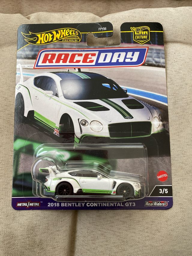 Hot Wheels Bentley Continental GT3 Race Day
