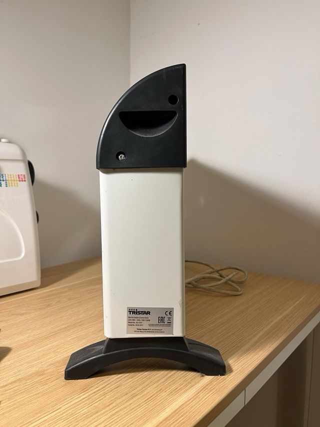 Calentador Tristar Blanco y Negro