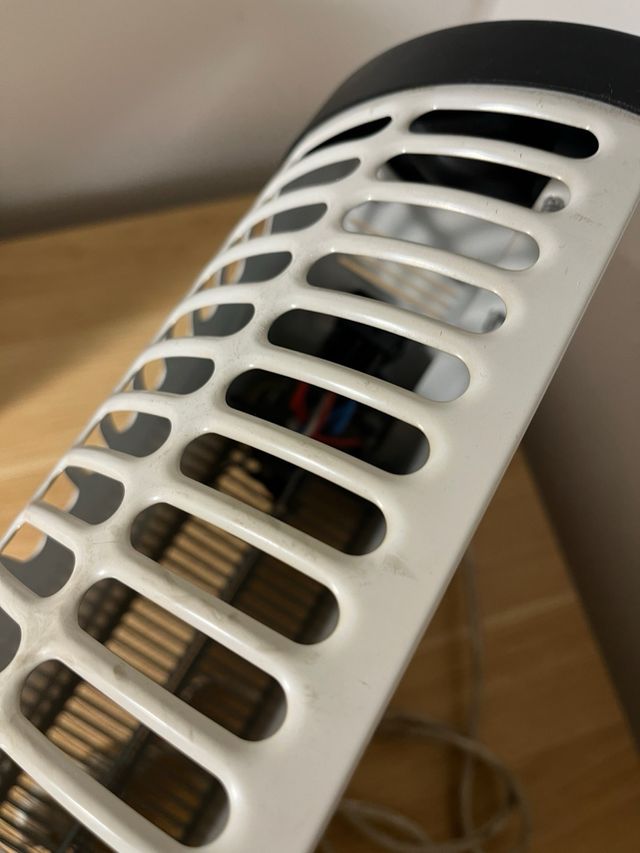 Calentador Tristar Blanco y Negro