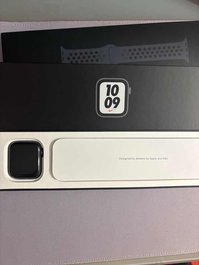 Apple Watch Nike SE GPS 44mm Aluminio