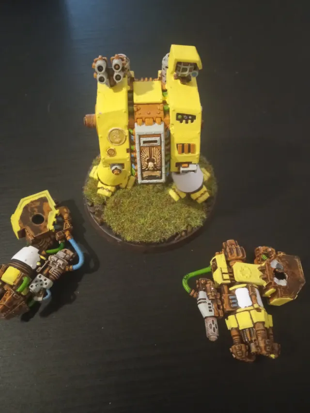 Dreadnought space marine warhammer imperial fist