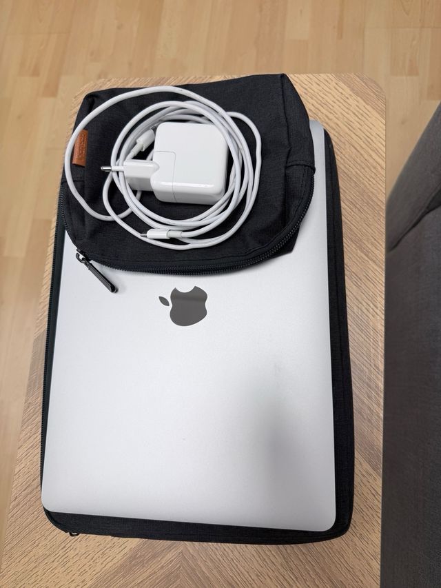 Macbook Air 2020 Plata
