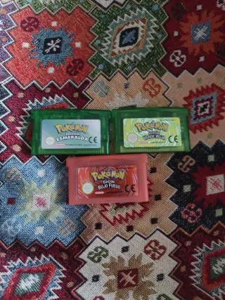 Juegos Pokémon GBA Esmeralda, Hoja, Rojo Fuego