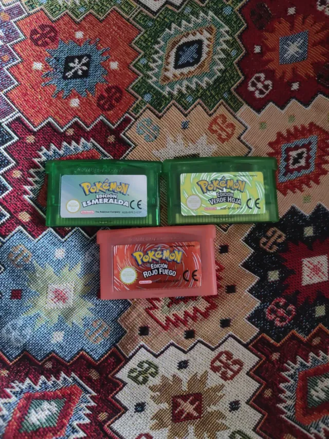 Juegos Pokémon GBA Esmeralda, Hoja, Rojo Fuego