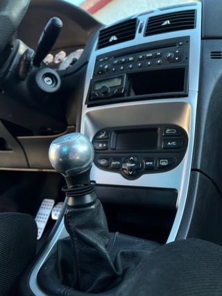 Peugeot 307 2.0 (2004)