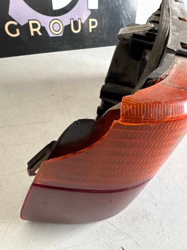 Piloto trasero izquierdo Peugeot 309