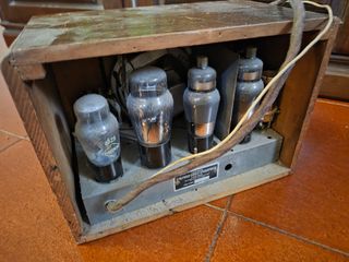 Rádio Recetor Super Heterodino Antigo