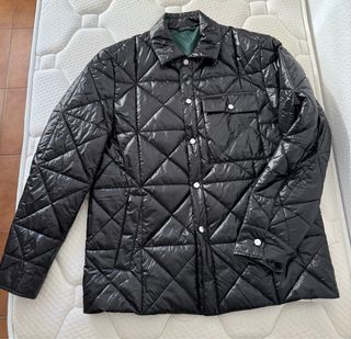 Chaqueta Purificación García negra acolchada