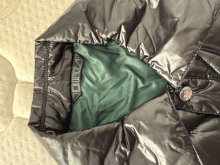 Chaqueta Purificación García negra acolchada