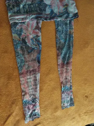 Pantalón tattoo Desigual