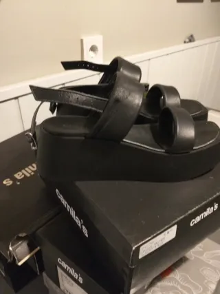 Sandalias de plataforma negras