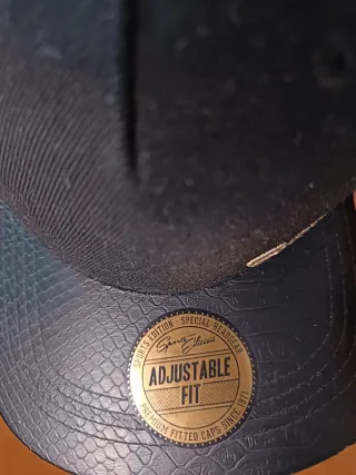 Gorra Supreme original broche snapback.