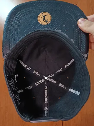 Gorra Supreme original broche snapback.