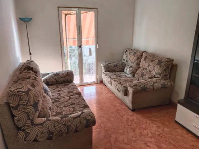 Segundo piso muy luminoso 4 habitaciones