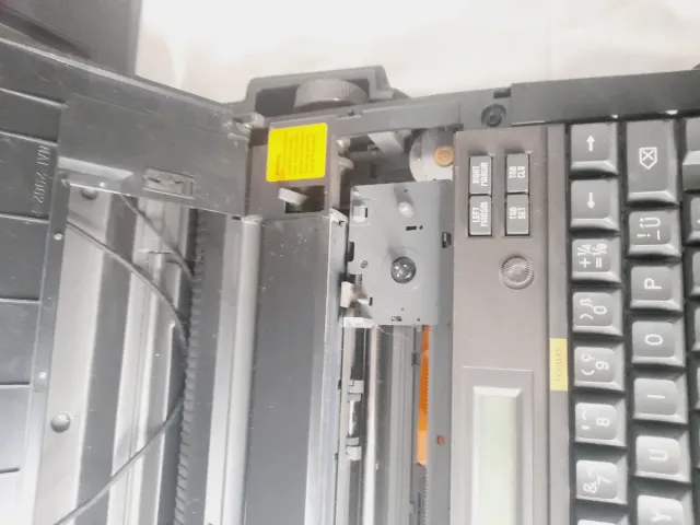 Máquina de escrever Canon Typestar 5