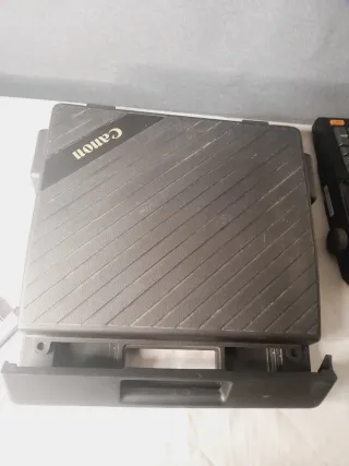 Máquina de escrever Canon Typestar 5