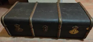 Maleta antigua de viaje