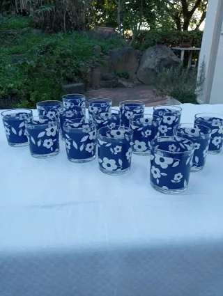 Set 15 Bicchieri Vetro Blu Fiori Bianchi