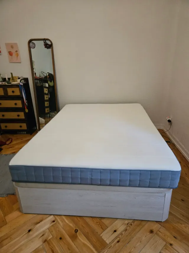 Letto e materasso 135x190 cm quasi nuovi