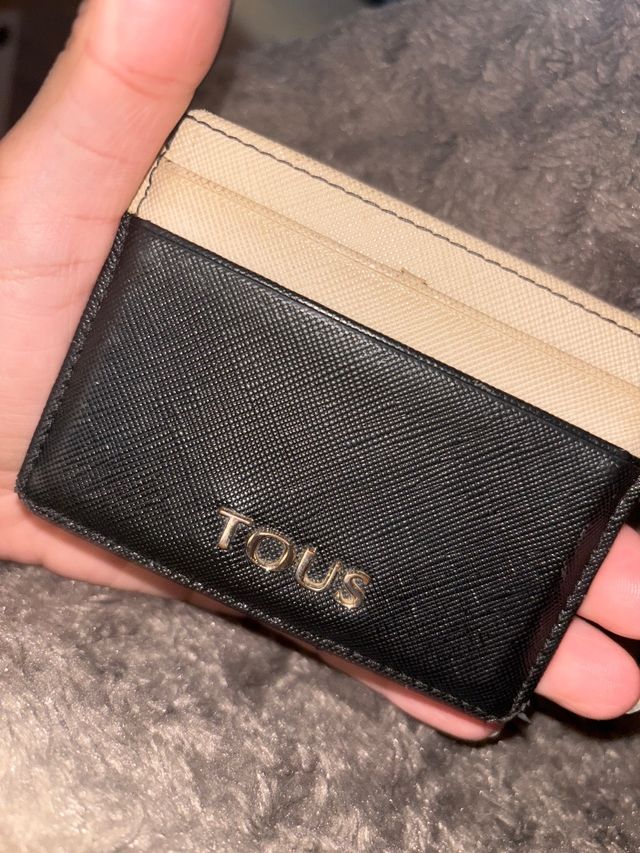 Tarjetero Tous Negro y Beige