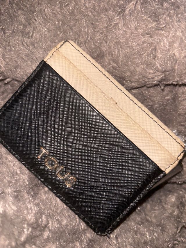 Tarjetero Tous Negro y Beige