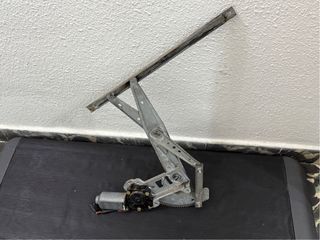 Elevalunas Nissan Micra K11 derecho