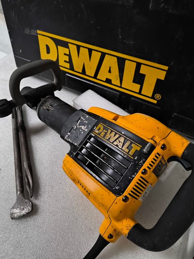 Martillo Demoledor DeWalt D25899 QS picador