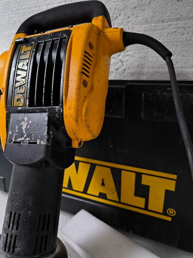 Martillo Demoledor DeWalt D25899 QS picador