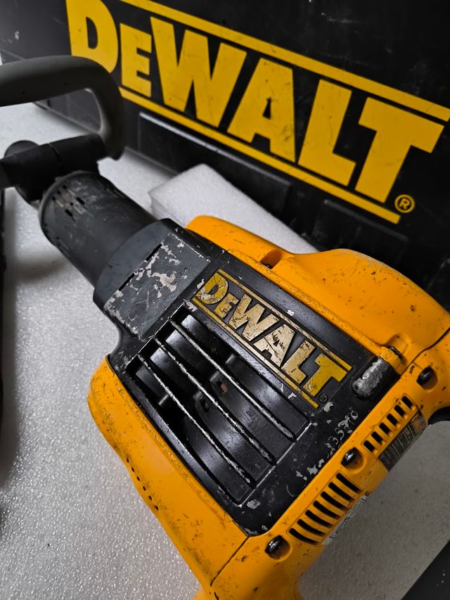 Martillo Demoledor DeWalt D25899 QS picador