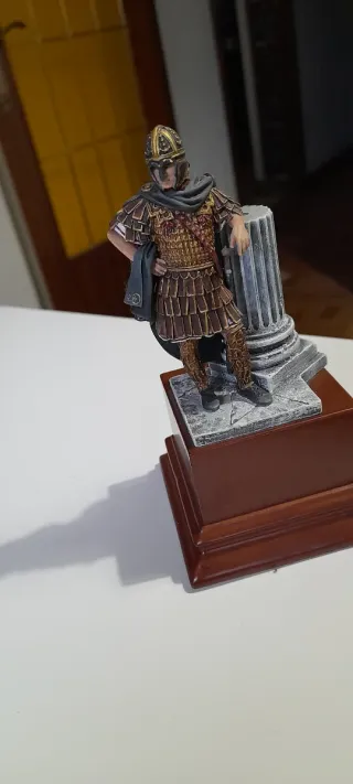 Soldado Plomo Oficial Romano Oriente 75mm
