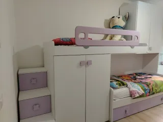 Cameretta a ponte bianca e lilla – 3 letti