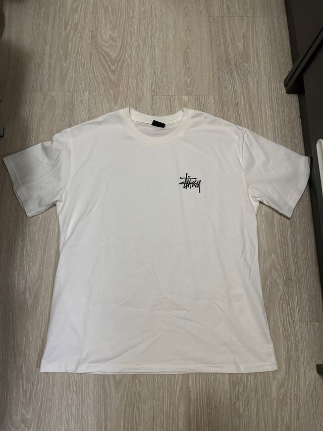 Camiseta Stussy Blanca Estampado Exclusivo