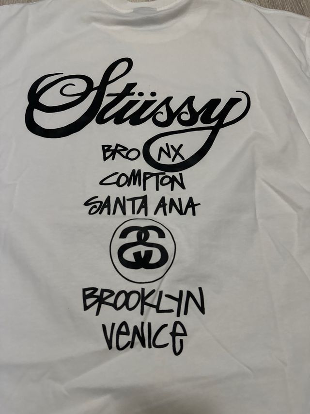 Camiseta Stussy Blanca Estampado Exclusivo