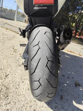 Kawasaki Z750 2012 Blanca