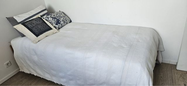 Cama nido de madera.