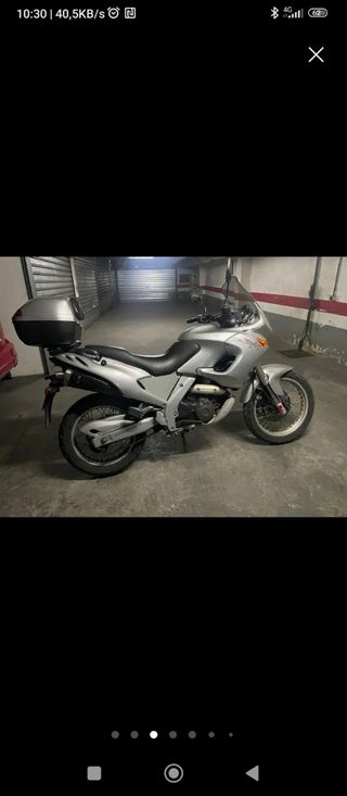 Moto 650cc Plata