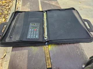 Cartera negro con asas