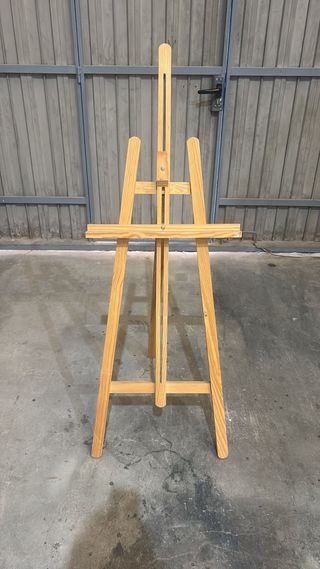 Caballete de madera para pintar